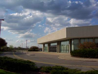 Ann Arbor 20 + IMAX - Original Entrance Sun Damaged Lettering From John Green (newer photo)
